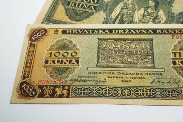 istock Croatian thousand kuna banknote, old collector's bill from the Second World War 1212812352