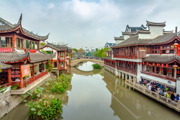 Shanghai Zhujiajiao Ancient water Town. China This pic shows Shanghai Zhujiajiao water town with boat and historic buildings. water villages are common in shanghai and near by area. The pic is taken in november 2019. Zhujiajiao stock pictures, royalty-free photos & images