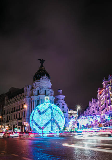 聖誕裝飾在格蘭維亞， 馬德里， 西班牙晚上 - navidad 個照片及圖片檔