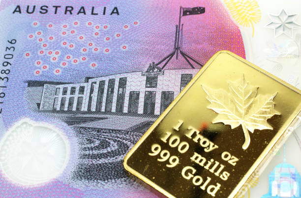 マクロに金の棒を持つオーストラリアの5ドル紙幣 - out numbered ストックフォトと画像