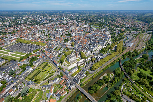 Aerial view of central Pau and the Boulevard des Pyrénées from the west