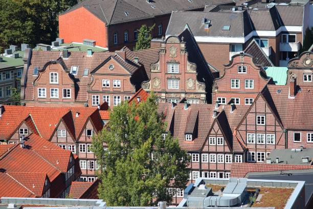 istock Hamburg Old Town 1212923114