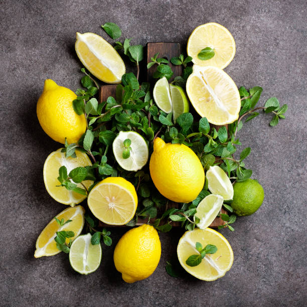 istock Limes and lemons with mint 1212924038