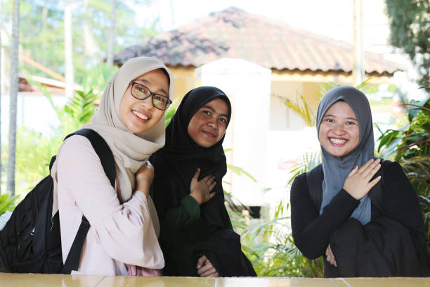 istock South East Asia: Modern Muslim Woman 1212937643