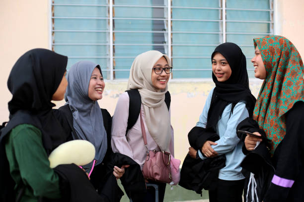 istock South East Asia: Modern Muslim Woman 1212941466