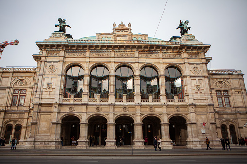 29 February 2020 , Wien Austria..The Vienna State Opera (German: Wiener Staatsoper, IPA: [ˈviːnɐ ˈʃtaːt͡sˌʔoːpɐ]) is an opera house and opera company based in Vienna, Austria. The 1,709-seat Renaissance Revival venue was the first major building on the Vienna Ring Road. It was built from 1861 to 1869 following plans by August Sicard von Sicardsburg and Eduard van der Nüll, and designs by Josef Hlávka.
