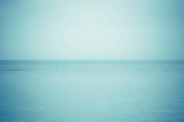 istock Seafoam Green Seascape 1213044233