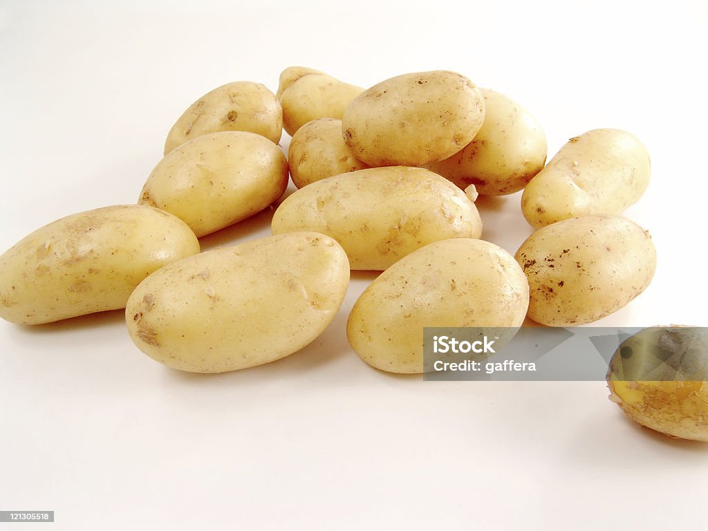 Nowy ziemniaki - Zbiór zdjęć royalty-free (Bez ludzi)