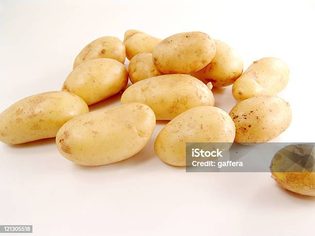 Nowy Ziemniaki - zdjęcia stockowe i więcej obrazów Bez ludzi - Bez ludzi, Białe tło, Biały