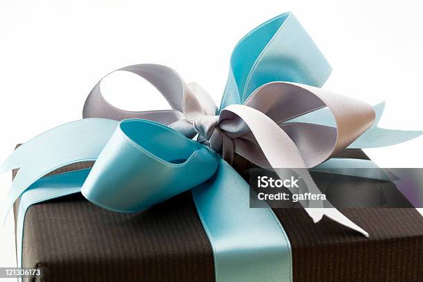 Gift Box Stockfoto und mehr Bilder von Geburtstagsgeschenk - Geburtstagsgeschenk, Schachtel, Schleife