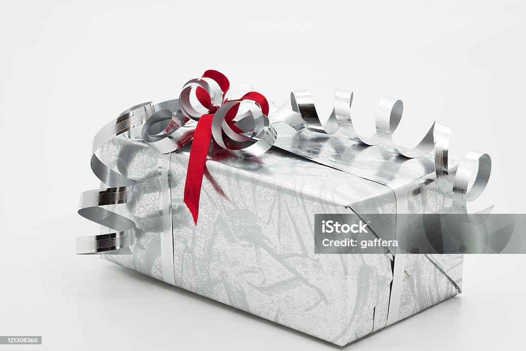 Caja de regalo plata - Foto de stock de Caja libre de derechos