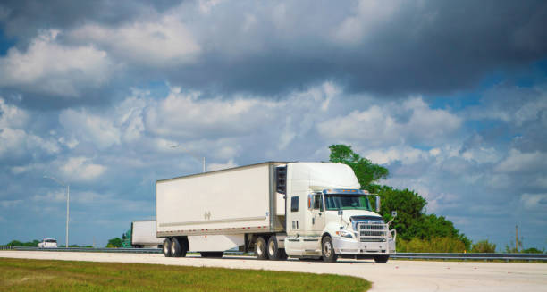 istock White Semi Truck in Miami 1213132601