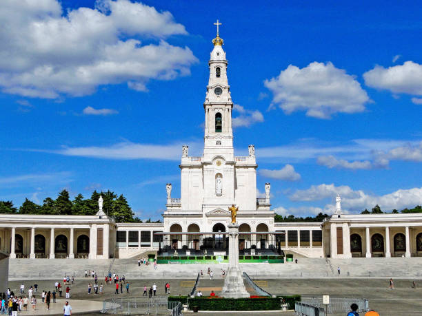 istock Fatima basilica Portugal 1213239359