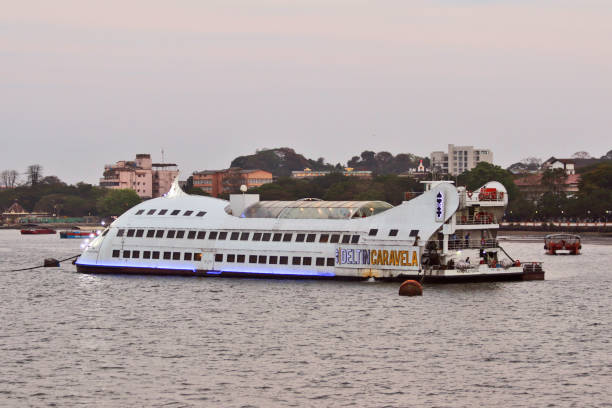 crucero divertido en goa - panjim fotografías e imágenes de stock