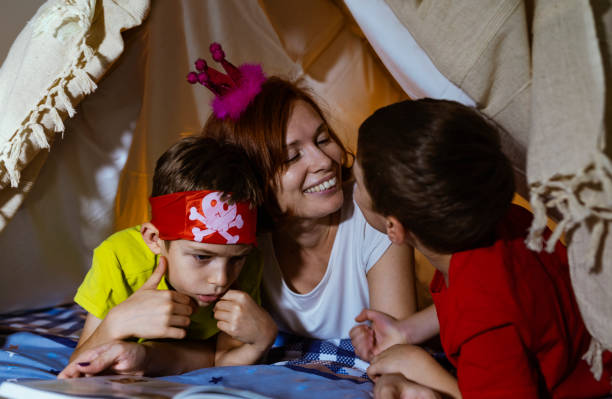 istock Family Moments 1213279427