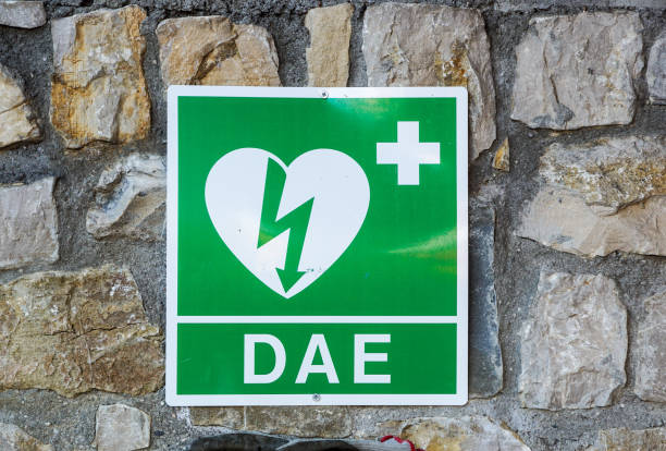 istock AED Automated External Defibrillator sign mounted to a wall. 1213311068