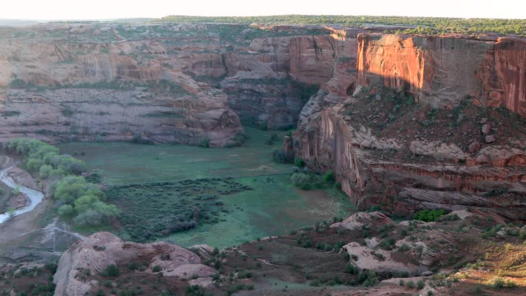 Spider Rock Hiking