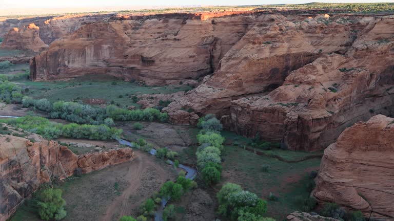 Spider Rock Hiking