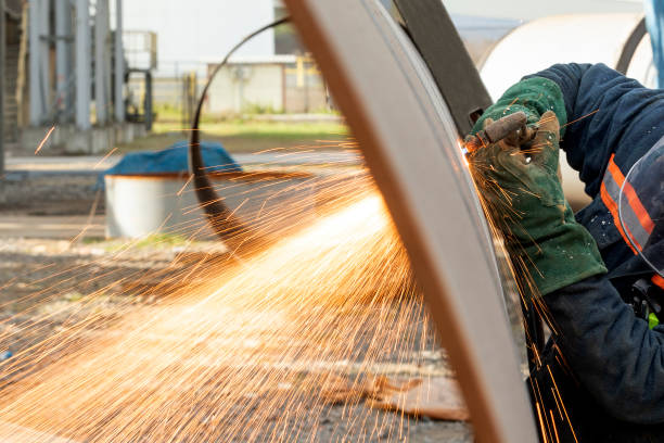 Manual thermal oxy acetylene cutting. Acetylene produces the highest