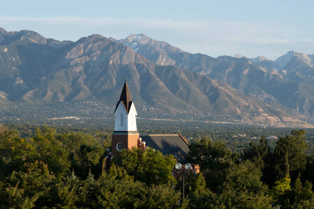 istock Mountain view from Utah State Capitol 1213492958