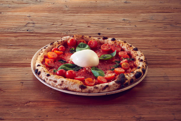 istock Pizza con mozzarella di bufala_Italian pizza with hoax mozzarella 1213496712