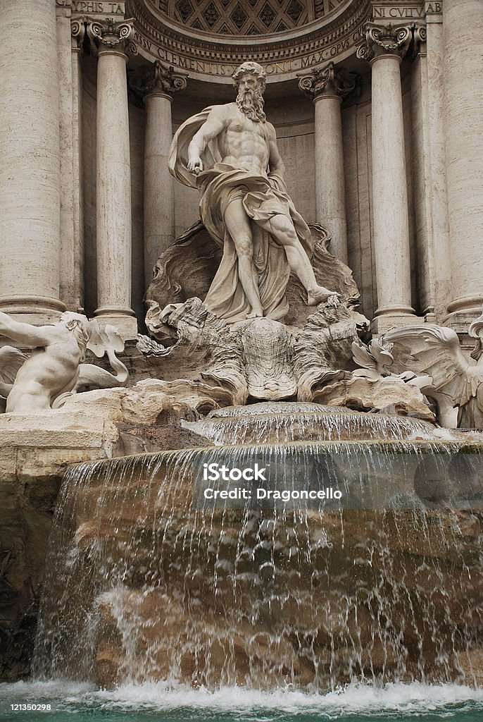 Estátua Oceanus na Fonte de Trevi - Royalty-free Antigo Foto de stock