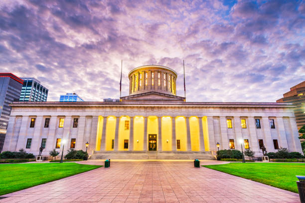 istock Ohio State House at Dawn 1213506436