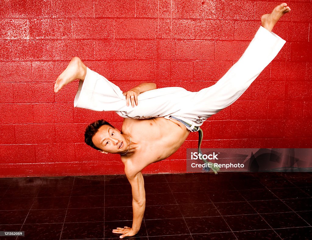 Capoeira movimentos - Foto de stock de Adulto royalty-free