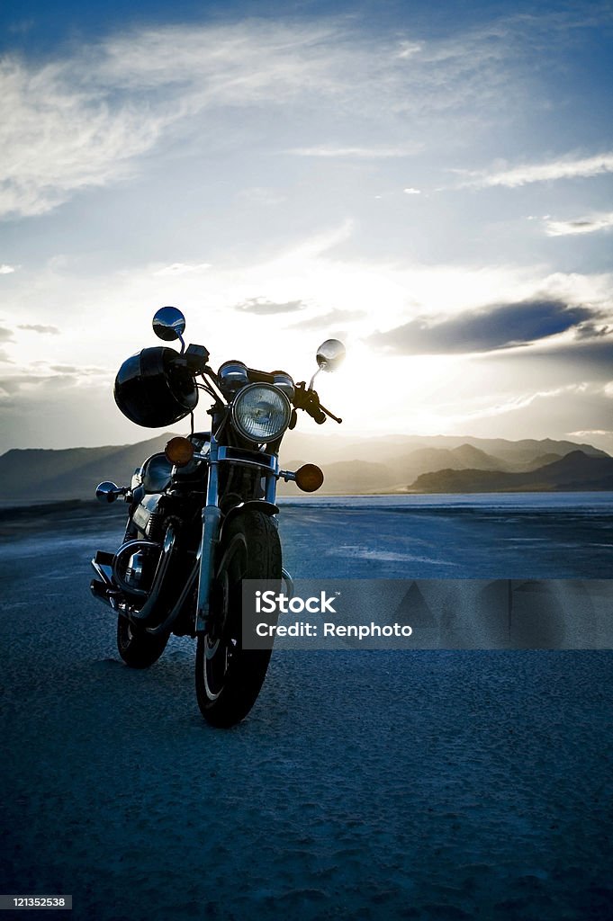 Motocicleta - Foto de stock de Motocicleta libre de derechos