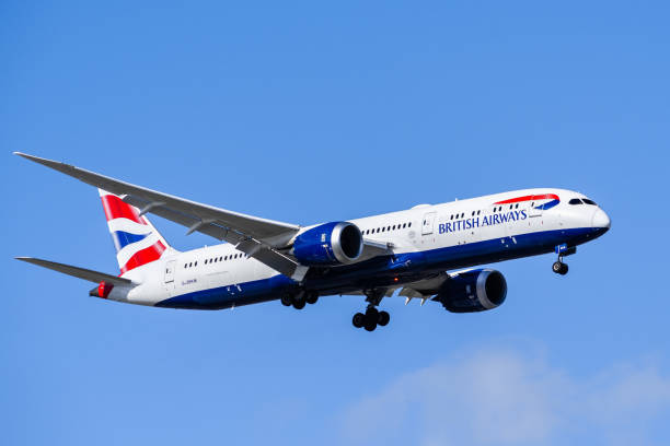 British Airways Boeing 787 Dreamliner preparing for landing March 13, 2020 San Jose / CA / USA - British Airways Boeing 787 Dreamliner approaching Norman Y. Mineta San Jose International Airport after a direct long-haul flight from London british airways stock pictures, royalty-free photos & images