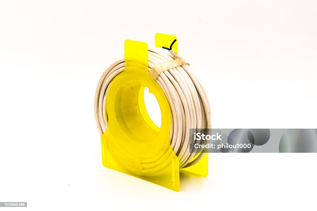 Small Cable Reel Drum Isolated Stock Photo - Download Image Now -  Beginnings, Bonding, Cable - iStock