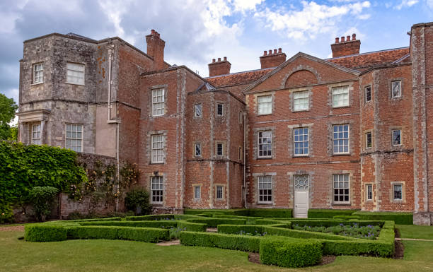 Historical priory and country estate in Mottisfont, Hampshire, United Kingdom Mottisfont, Hampshire, United Kingdom - June 9, 2019: Historical priory and country estate mottisfont stock pictures, royalty-free photos & images