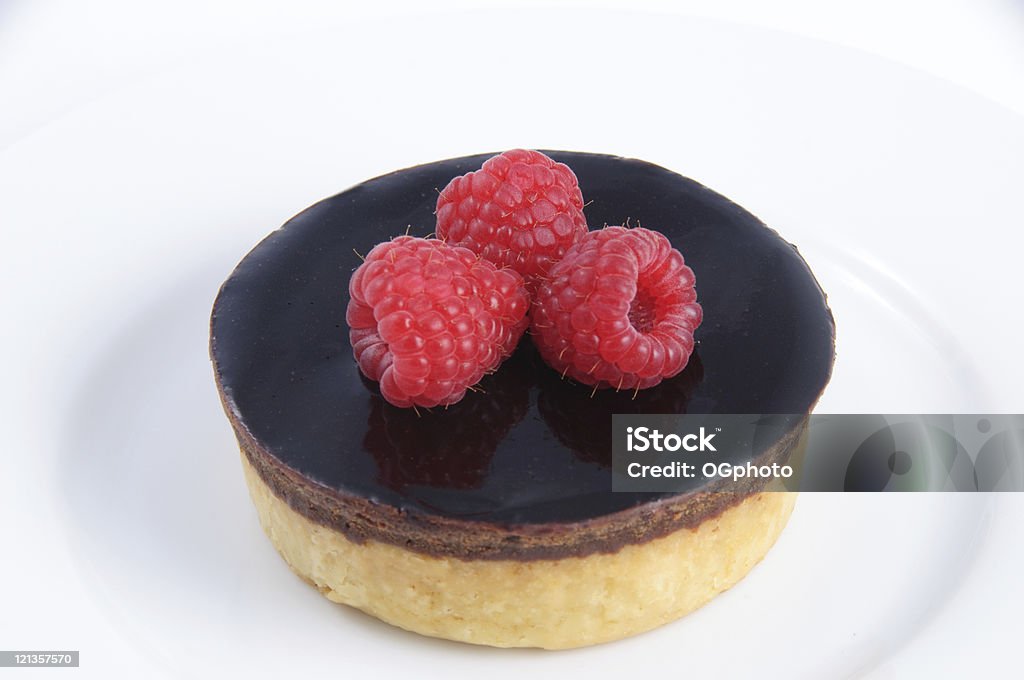 Crostata di cioccolato e lampone - Foto stock royalty-free di Bianco