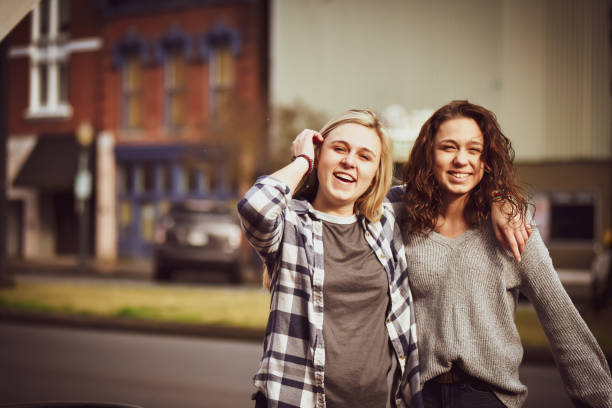 istock Sisters in the City. 1213596696