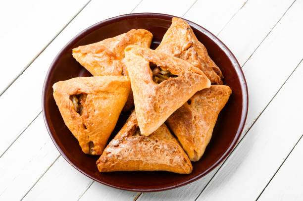 istock Russian chicken pie or kurnik 1213635978