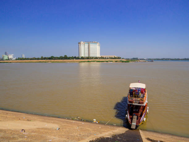 istock Mekong River, Phnom Penh 1213660333