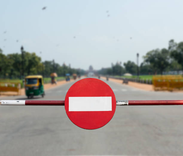 No Entry sign in New Delhi, India No Entry sign in New Delhi, India doncaster photos stock pictures, royalty-free photos & images