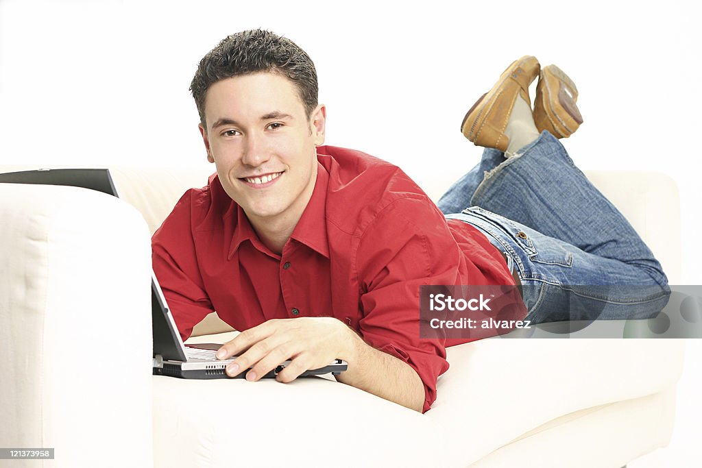 Este hombre trabajando en su casa - Foto de stock de Adulto libre de derechos