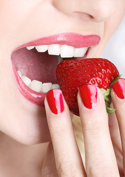 strawberry mund - strawberry fruit single object food stock-fotos und bilder