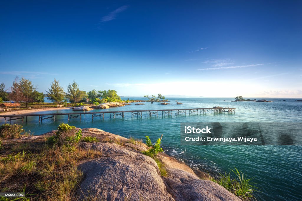 Fotos De Panorama Beach Y Rock Formation En Idols Island Riau Islands 