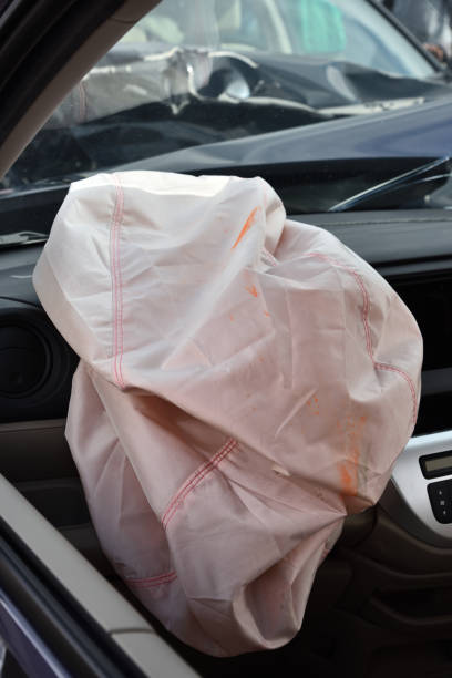 istock A crash test of vehicles 1213839493
