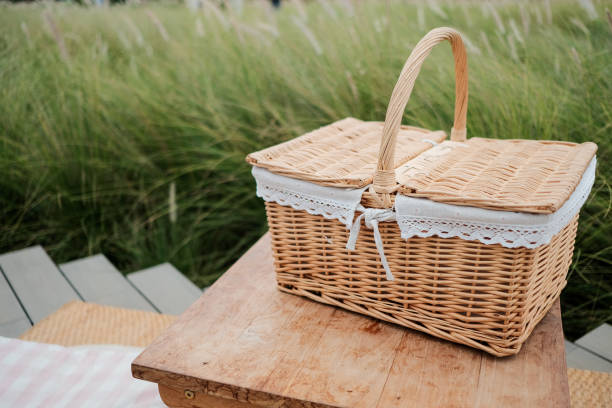 istock vintage picnic basket 1213886532