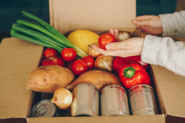 istock Organic food home delivery 1213909964