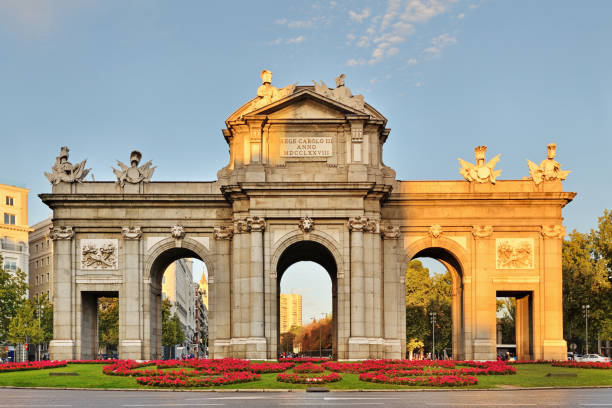 istock The Alcala Door (Puerta de Alcala), Madrid, Spain 1214062185