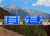 verkehrszeichen-auf-der-autobahn-nach-salzburg.jpg?b=1&s=170x170&k=20&c=pGvix5twYsycCH2EHrW0hY5FF8JD5XGyQg-JFJ7qvTY=
