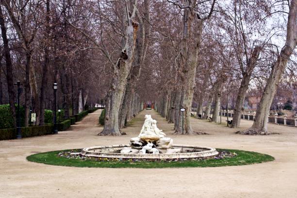 istock Apothecary´s fountain in Aranjuez. 1214092383