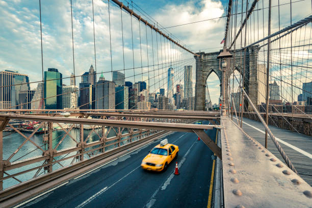 istock Taxi on the Brooklyn bridge 1214094597