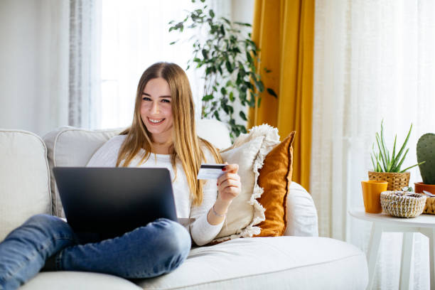istock The most comfortable place to make payments 1214095916