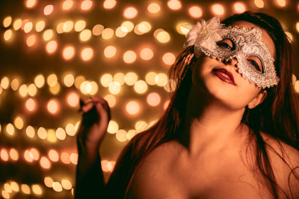 istock Lady With Venetian Mask 1214105773