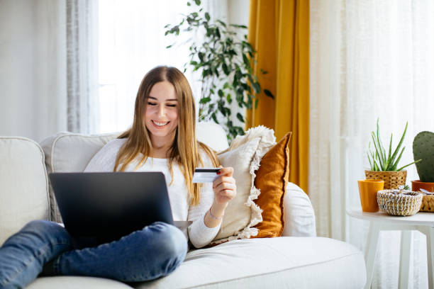 istock The most comfortable place to make payments 1214108048